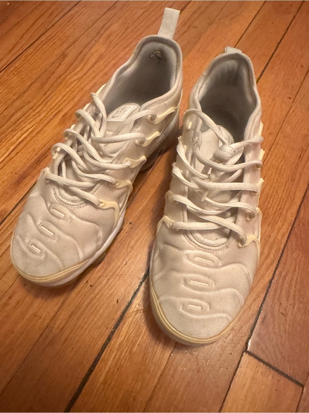 Nike Air Max Plus Tn, YELLOWED All-White Lace-Up Sneakers